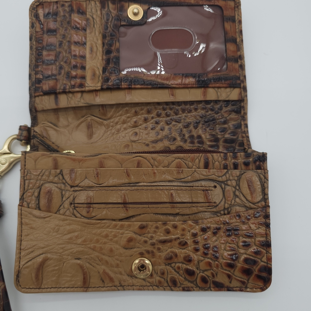 Brahmin Leather Pecan Melbourne Croc-Embossed Wallet/Wristlet - Picture 3 of 7